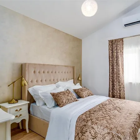 Sea Sparkle 2 Luxury